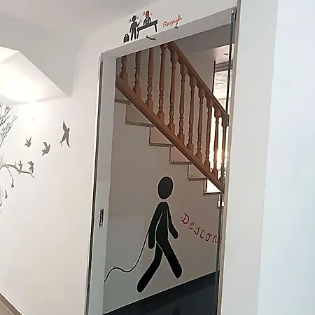 Rosi Hotel
